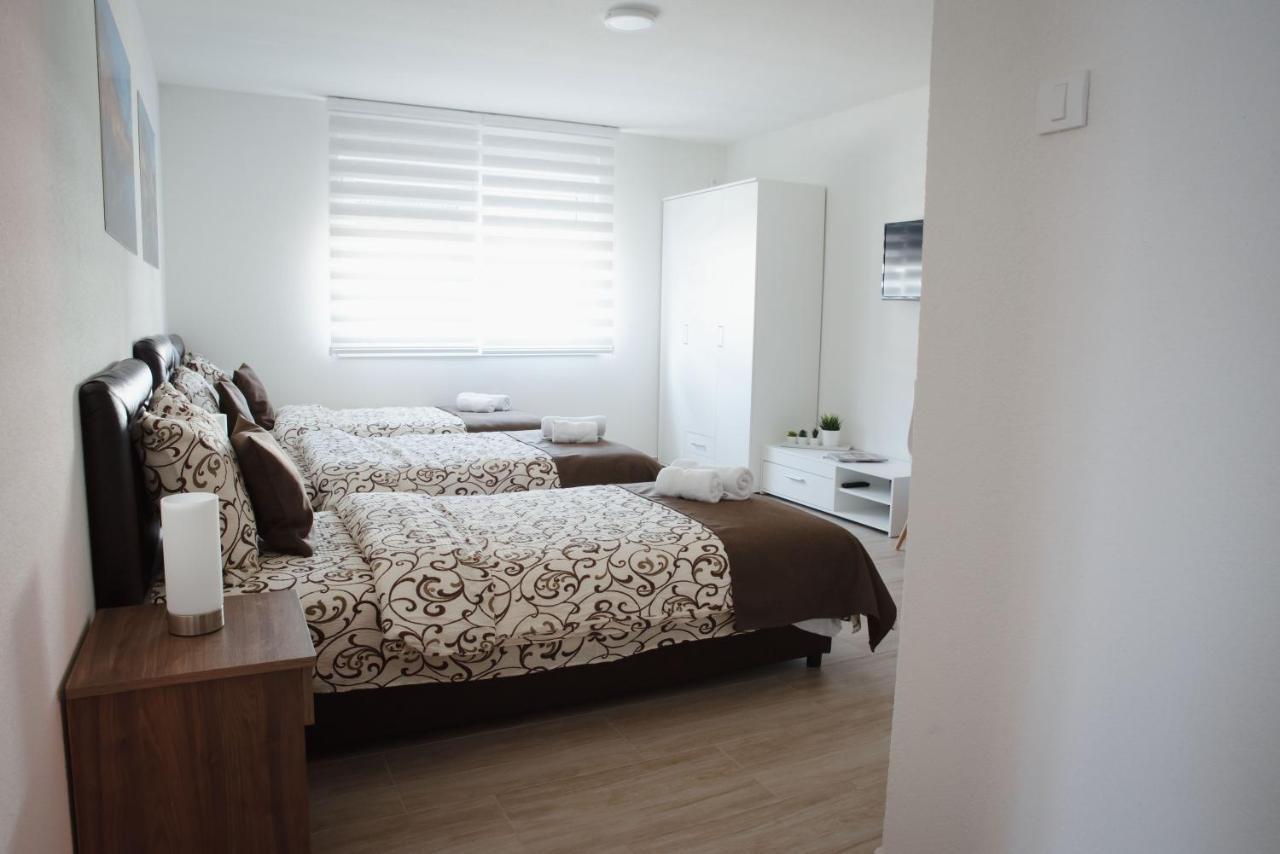 Apartmani Centar Lux New Zrenjanin Exterior photo